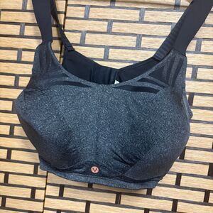 Livi Black‎ Sports Bra Size 44H